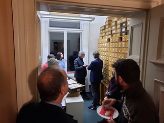 Workshop Steinmeyers Erbe(n), Besuch der Arbeitsstelle, Zettelkästen, Bild: SAW