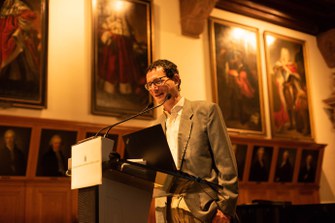 Öffentliche Frühjahrssitzung 2023, Bild 5 Dankesrede von Prof. Dr. Yigal Bronner anlässlich der Verleihung des Friedrich-Weller-Preises, Foto: Dirk Brzoska