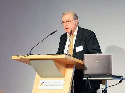 Autonomie und Lenkung 11 Autonomie und Lenkung 11
