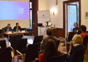 Fachforen 1 Bei den beiden Fachforen im Anschluss an die Vorträge tauschten sich Teilnehmerinnen und Teilnehmer aus. Dieses moderierten Sebastian Krätzig und Frank Thäger. Foto: Birgit Pfeiffer (SAW)