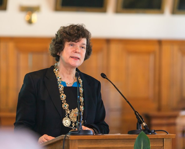 Vorstellung des Preises durch Prof. Dr. Beate A. Schücking, Rektorin der Universität Leipzig, Foto: Swen Reichhold