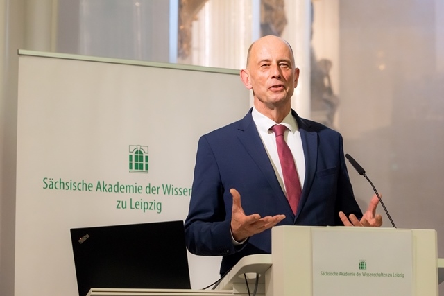 Öffentliche Festsitzung, Grußwort des Ministers für Wirtschaft, Wissenschaft und Digitale Gesellschaft des Freistaates Thüringen Wolfgang Tiefensee, Foto: Swen Reichhold