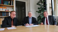 Professor Rudersdorf stiftet Promotionspreis für Geschichte Professor Rudersdorf stiftet Promotionspreis für Geschichte