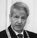 Uwe-Frithjof Haustein zum Ehrenmitglied der DSTIG ernannt Uwe-Frithjof Haustein zum Ehrenmitglied der DSTIG ernannt
