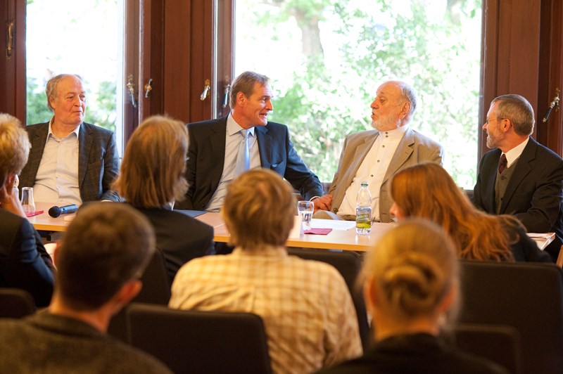Christian Martin Schmidt 2009 bei einer Pressekonferenz zur Elias-Edition, Foto: Dirk Brzoska